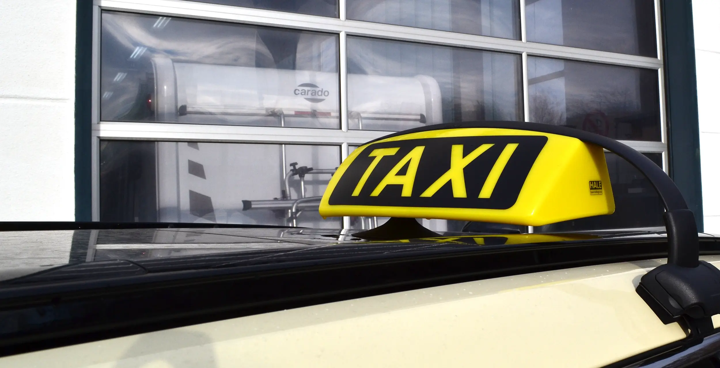 Werkstatt Taxi Mietwagen in Zwickau Service und Beratung bei Dörfelt GmbH Werkstatt Taxi Mietwagen in Zwickau - Service und Beratung bei Dörfelt GmbH