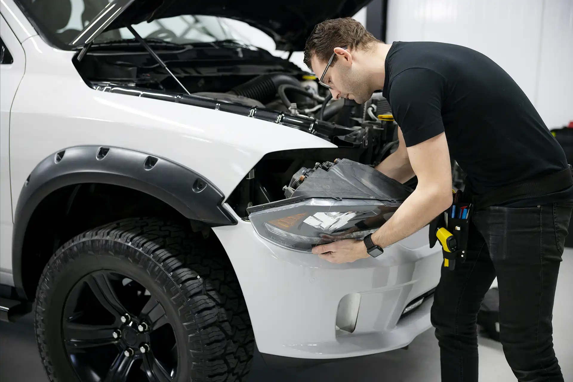 Elektrik Beleuchtung reparieren Dörfelt die Werkstatt in Zwickau