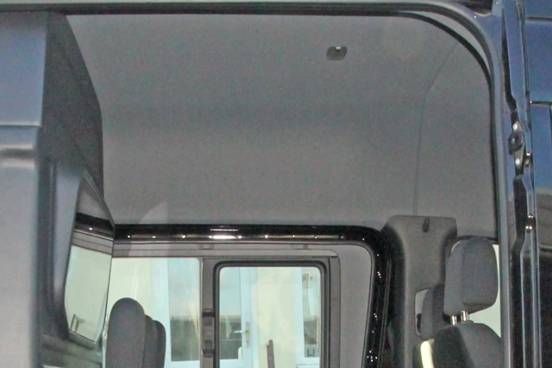 Transporter Wandverkleidung Dach Dachhimmel Verkleidung Beleuchtung Sonderfahrzeugbau in Zwickau bei Dörfelt - die Werkstatt
