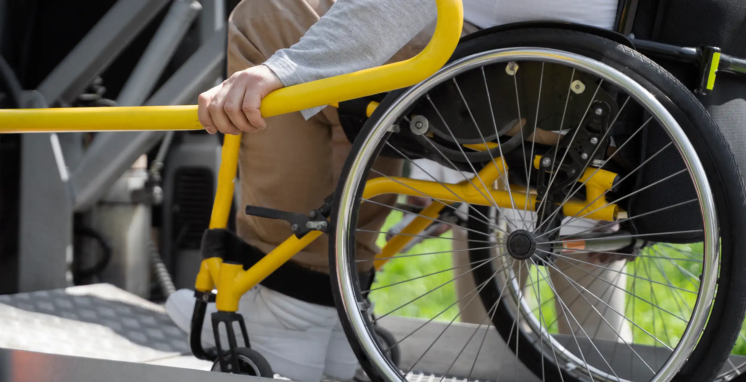 header-rollstuhlsicherung Rollstuhlsicherung Behindertengerechter Umbau Rollstuhltransport Werkstatt Zwickau Dörfelt
