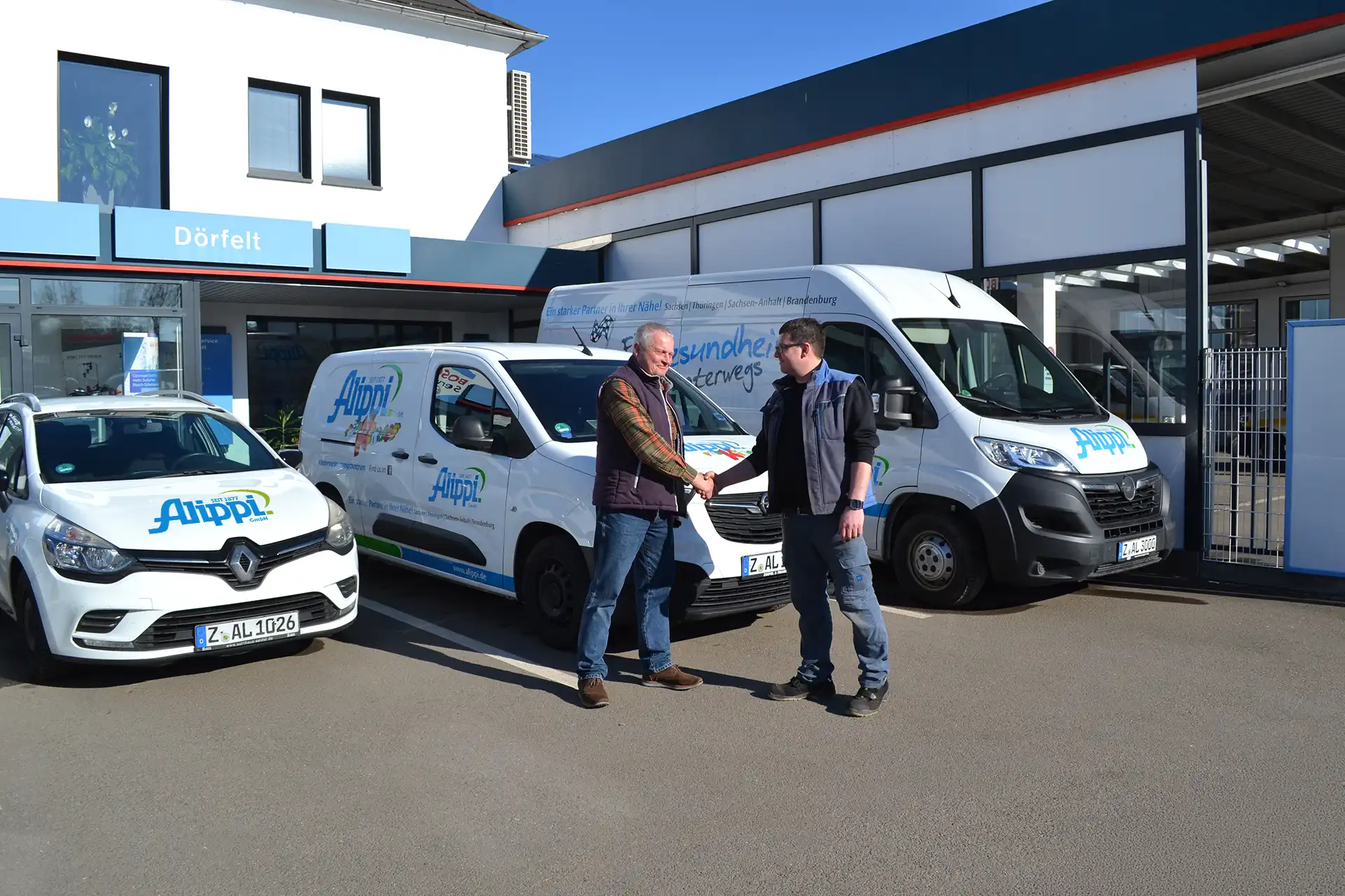 fuhrparkmanagement-flottenservice-alippi-aus-einer-hand-wartung-reparatur-zwickau Fuhrparkmanagement Zwickau, Flottenservice Zwickau, Fahrzeugwartung, Fahrzeugreparatur, Flottenmanagement aus einer Hand, Übergabe, zufriedener Kunde