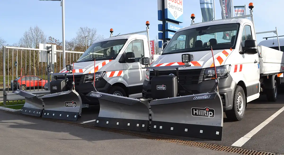 header-mobil-hilltip-schneeschild-nachruestung-umbau-sonderfahrzeugbau-doerfelt-die-werkstatt-zwickau DÖRFELT - DIE WERKSTATT in Zwickau Header Hilltip Schneeschild Nachrüstung Umbau Sonderfahrzeugbau Werkstatt für Sonderfahrzeuge Schneepflug Anbau Schneeräumtechnik Winterdienst Fahrzeug Umbau Lösung